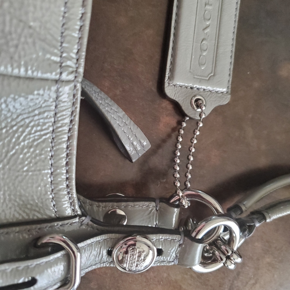 Coach - Picture 2 of 6